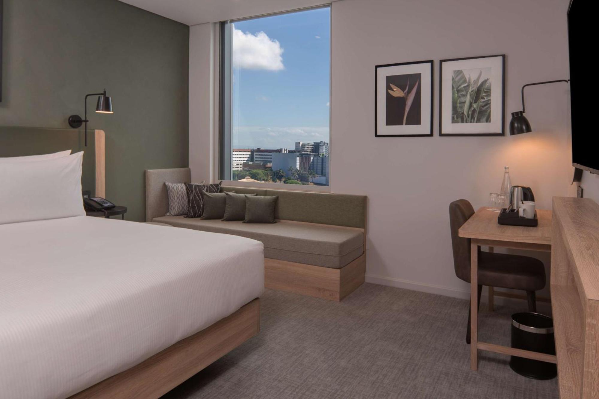 דורבן Hilton Garden Inn Umhlanga Arch מראה חיצוני תמונה